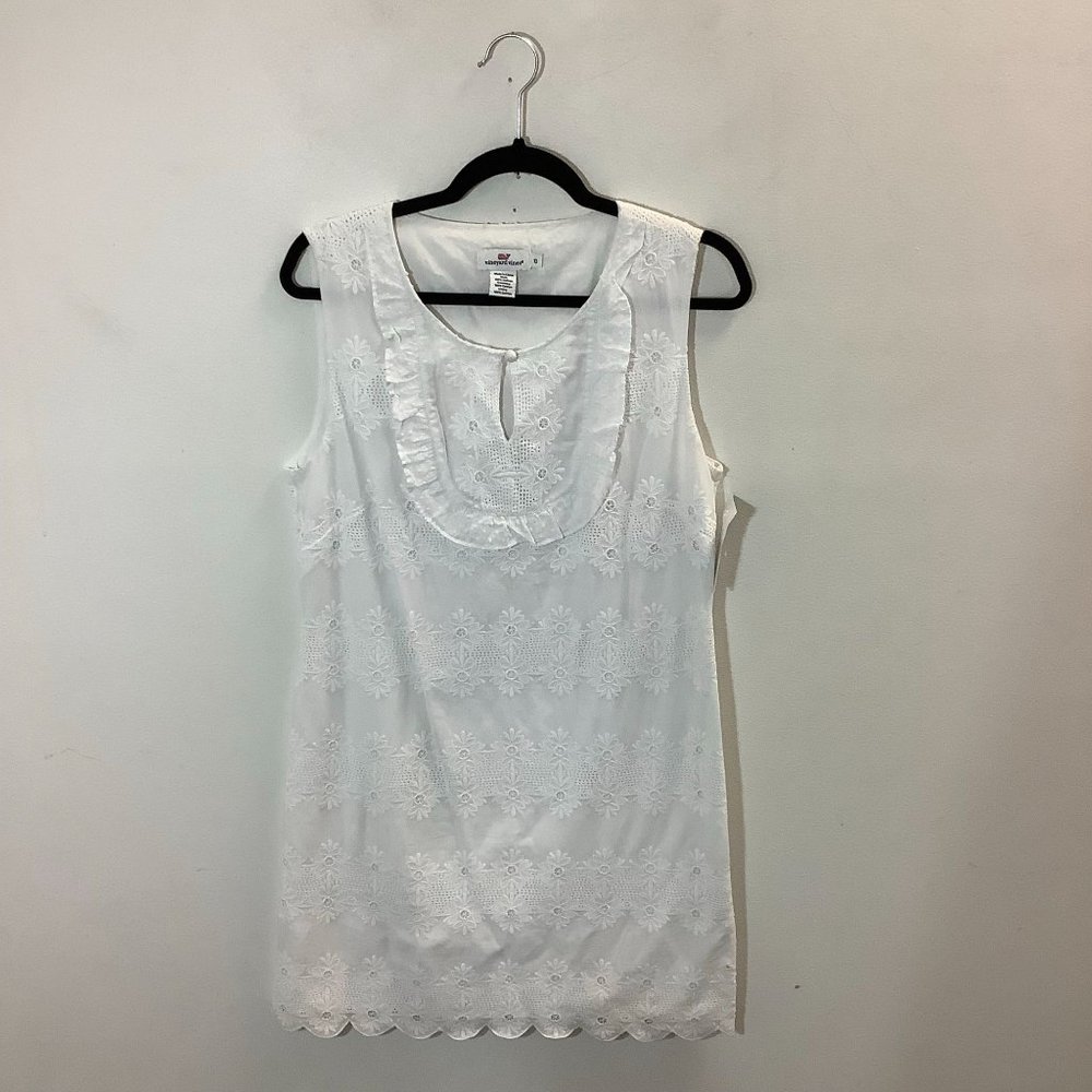 Vineyard vines sleeveless white dress with a side zip size 10